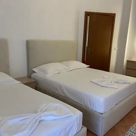 Apartment Milis And Golem (Tirana)